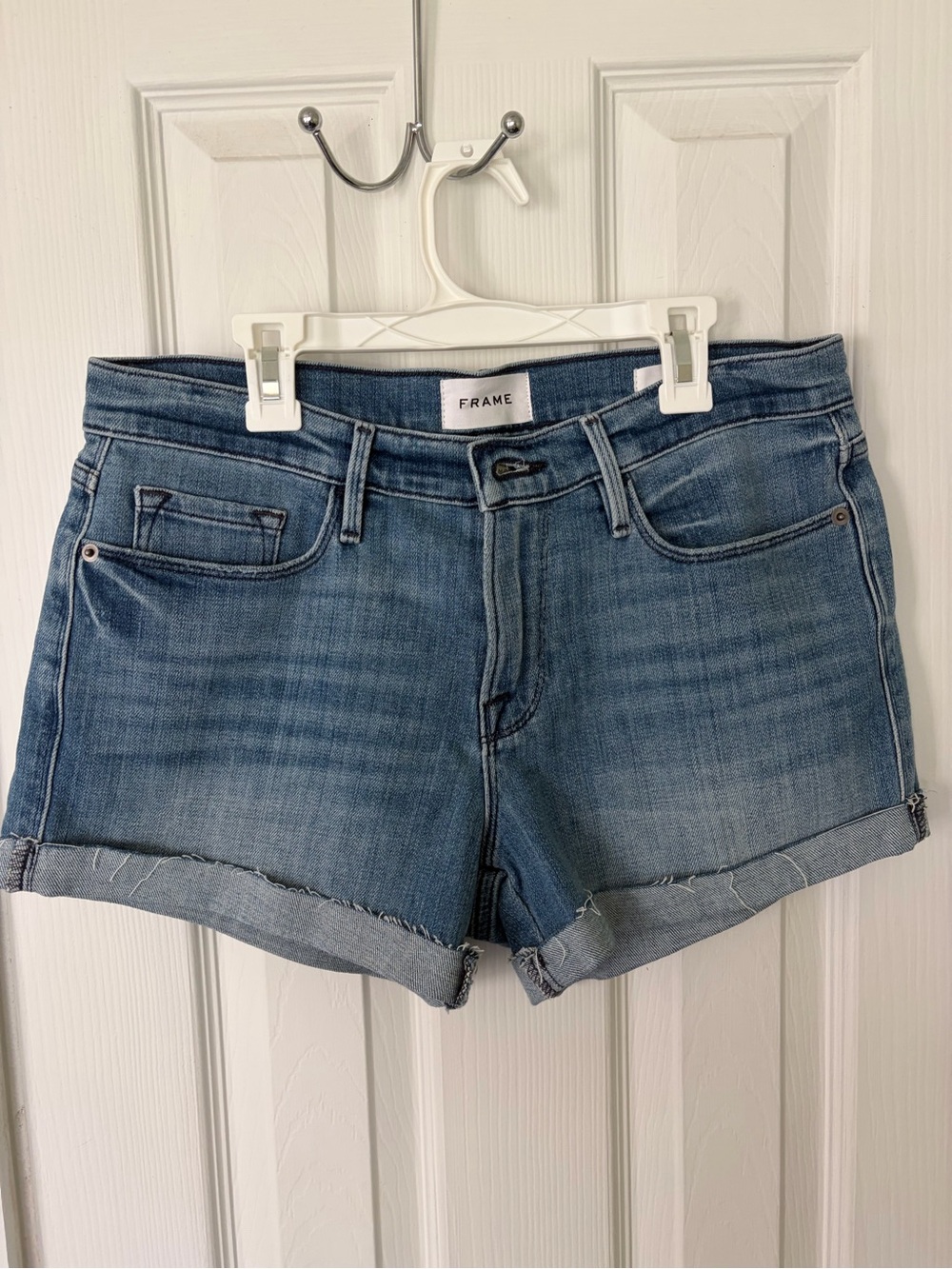 FRAME Denim High-Rise Cuffed Denim Shorts – Size 28